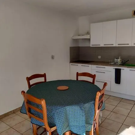 En Rez-de-chaussee Et Terrasse Sans Vis A Vis * Canet-en-Roussillon