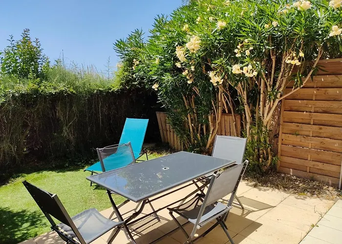 Daire En Rez-de-chaussee Et Terrasse Sans Vis A Vis *
